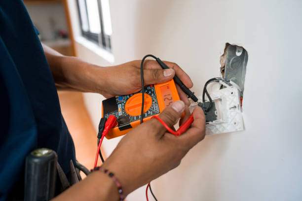 Best Circuit Breaker Repair  in Louisburg, KS