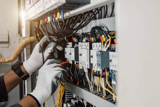 Best Affordable Emergency Electrician  in Louisburg, KS